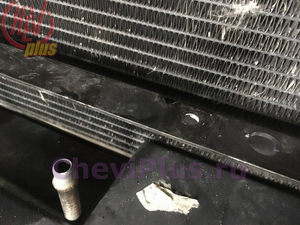 Комплекс работ по установке дополнительного радиатора охлаждения АКПП на автомобиль Шевроле Тахо от компании Шеви Плюс