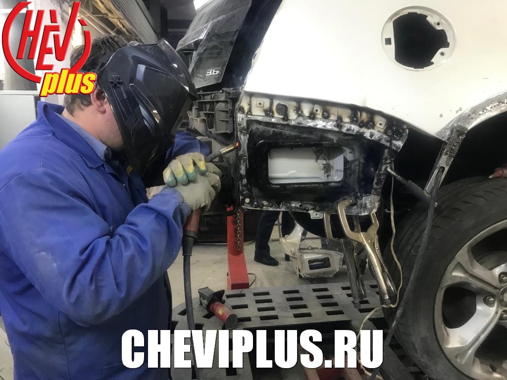 Комплекс работ по кузовному ремонт на автомобиле Кадиллак CTS от компании Шеви Плюс