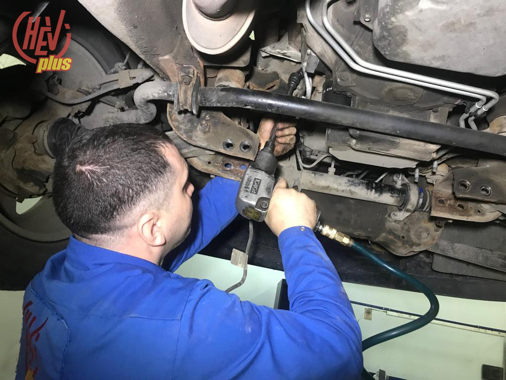 Замена опор/подушек двигателя на Cadillac XT5 в Шеви Плюс