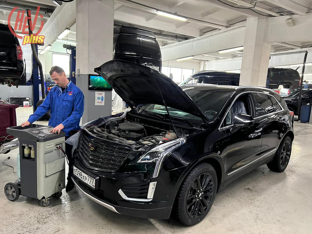 Заправка кондиционера на Cadillac XT5