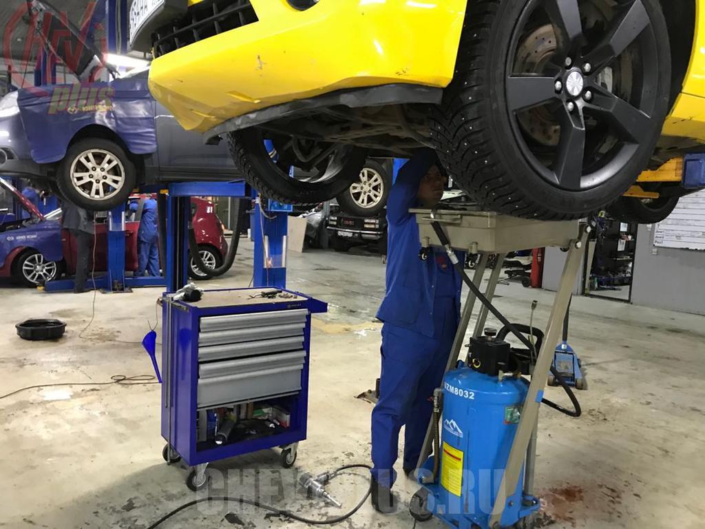 Комплекс работ по замене масла в ДВС автомобиля Chevrolet Camaro в компании Шеви Плюс