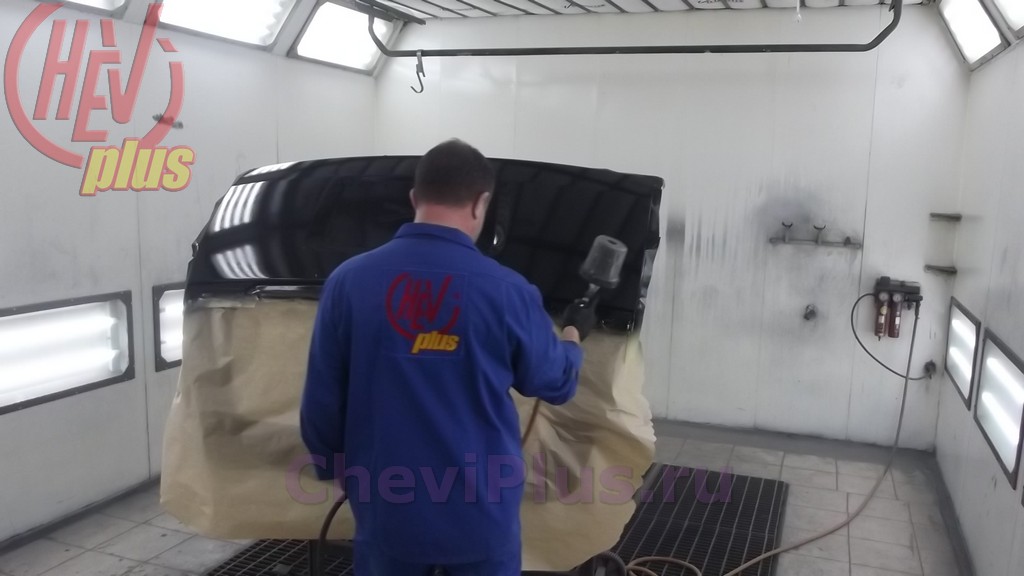 Комплекс работ по покраске и ремонт крышки багажника на Шевроле Тахо 900 от компании Шеви Плюс