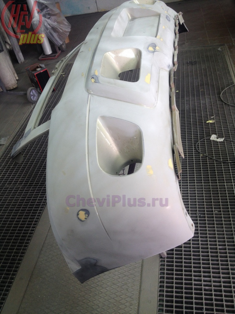 Комплекс работ по покраске и ремонту переднего бампера на Шевроле Тахо 900 от компании Шеви Плюс