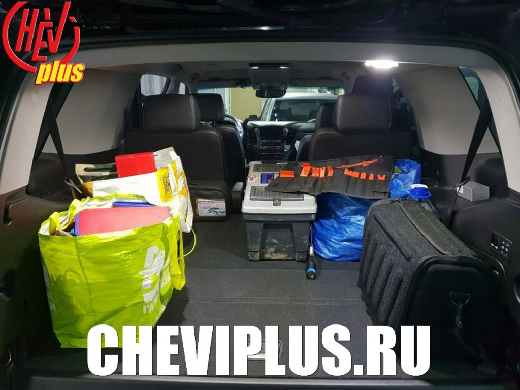Установка дополнительной подсветки багажника на Chevrolet Tahoe V