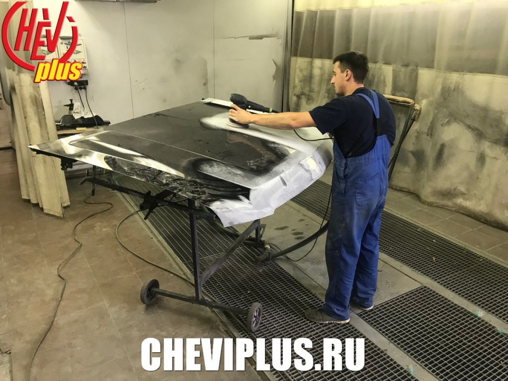 Комплекс работ по ремонту и покраске капота на Шевроле Тахо 900 от компании Шеви Плюс