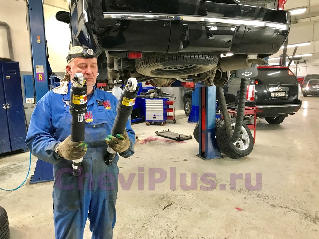 Замена амортизаторов автомобилей Chevrolet NIVA в Москве