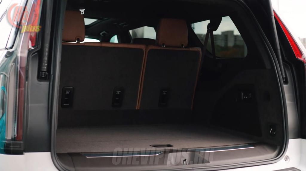 Cadillac Escalade ESV 2021 багажник